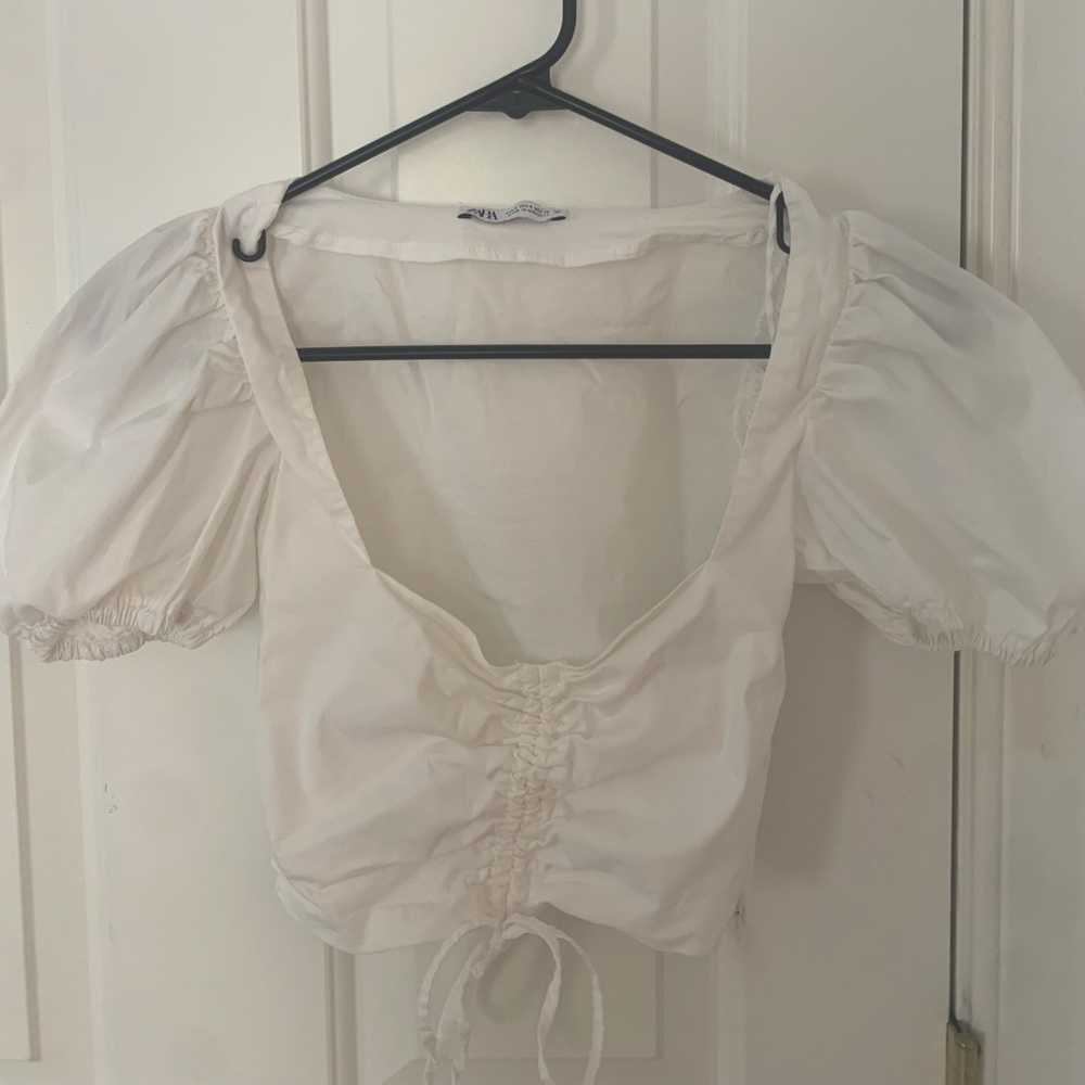 White Zara puff sleeve crop top